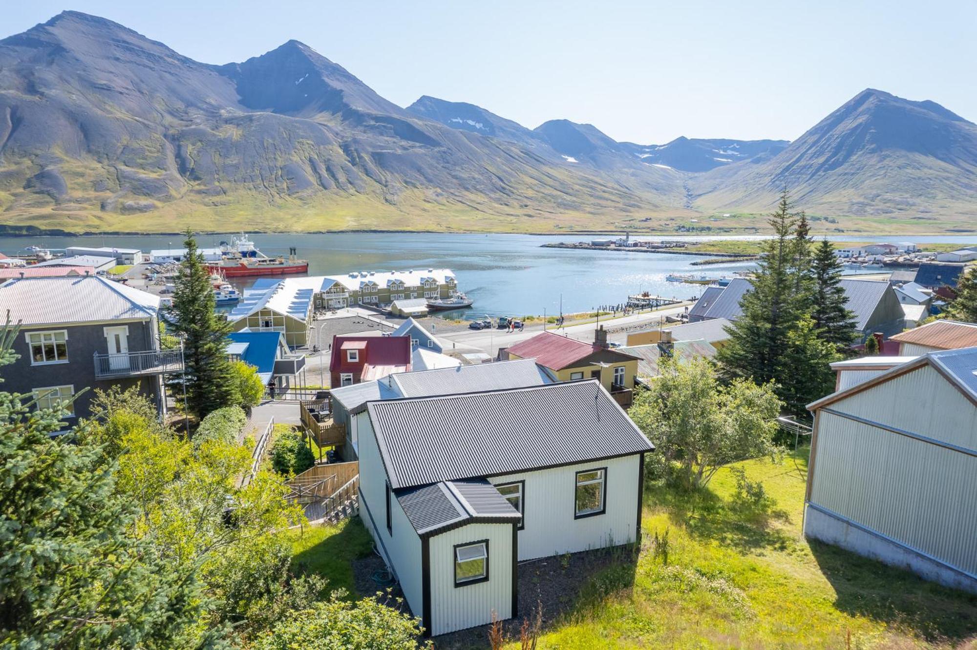 Landakot The Perfect Getaway By Staynorth Siglufjordur Экстерьер фото