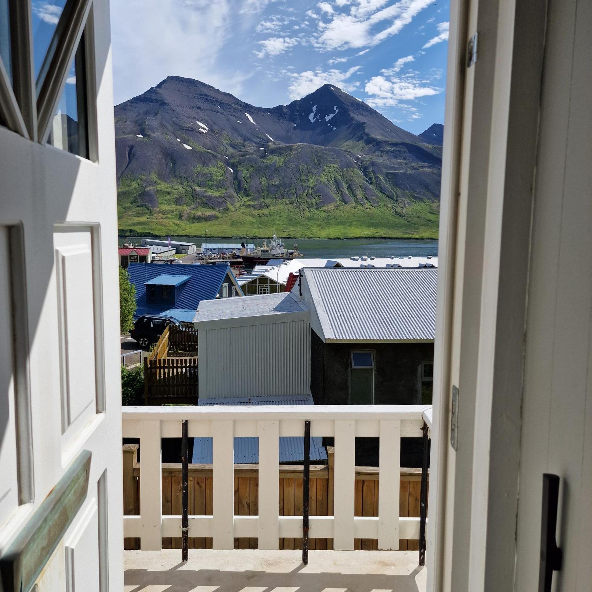 Landakot The Perfect Getaway By Staynorth Siglufjordur Экстерьер фото